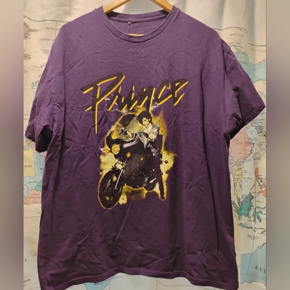 Men's Prince XL Shirt , Vintage Looking